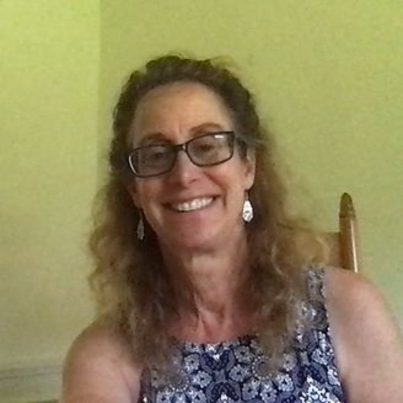 Meet your Posher, Laura - Picture 3 of 4